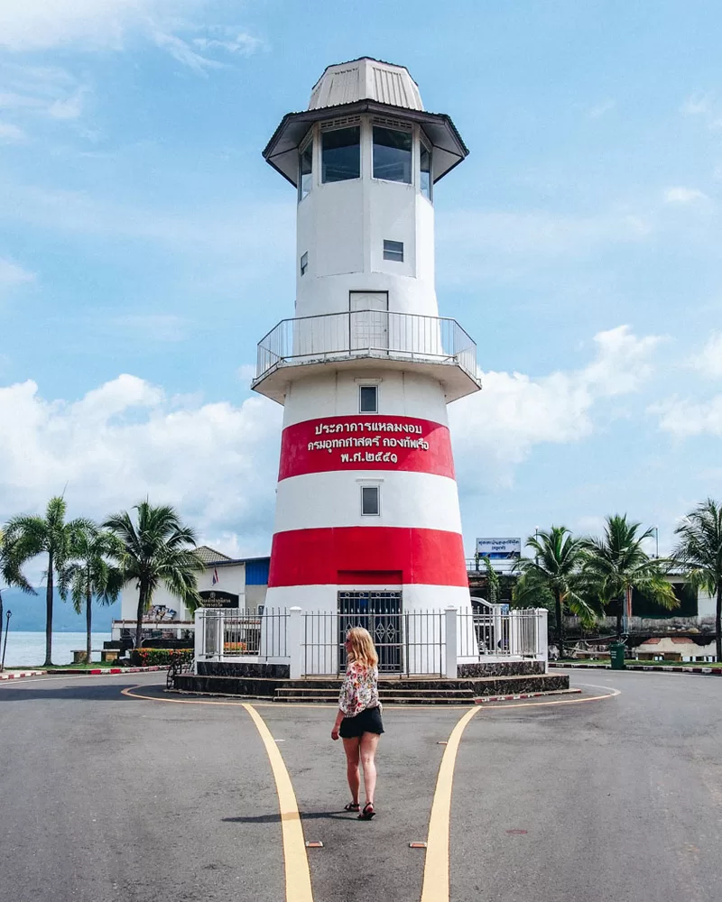 Maják Laem Ngop ve východním Thajsku