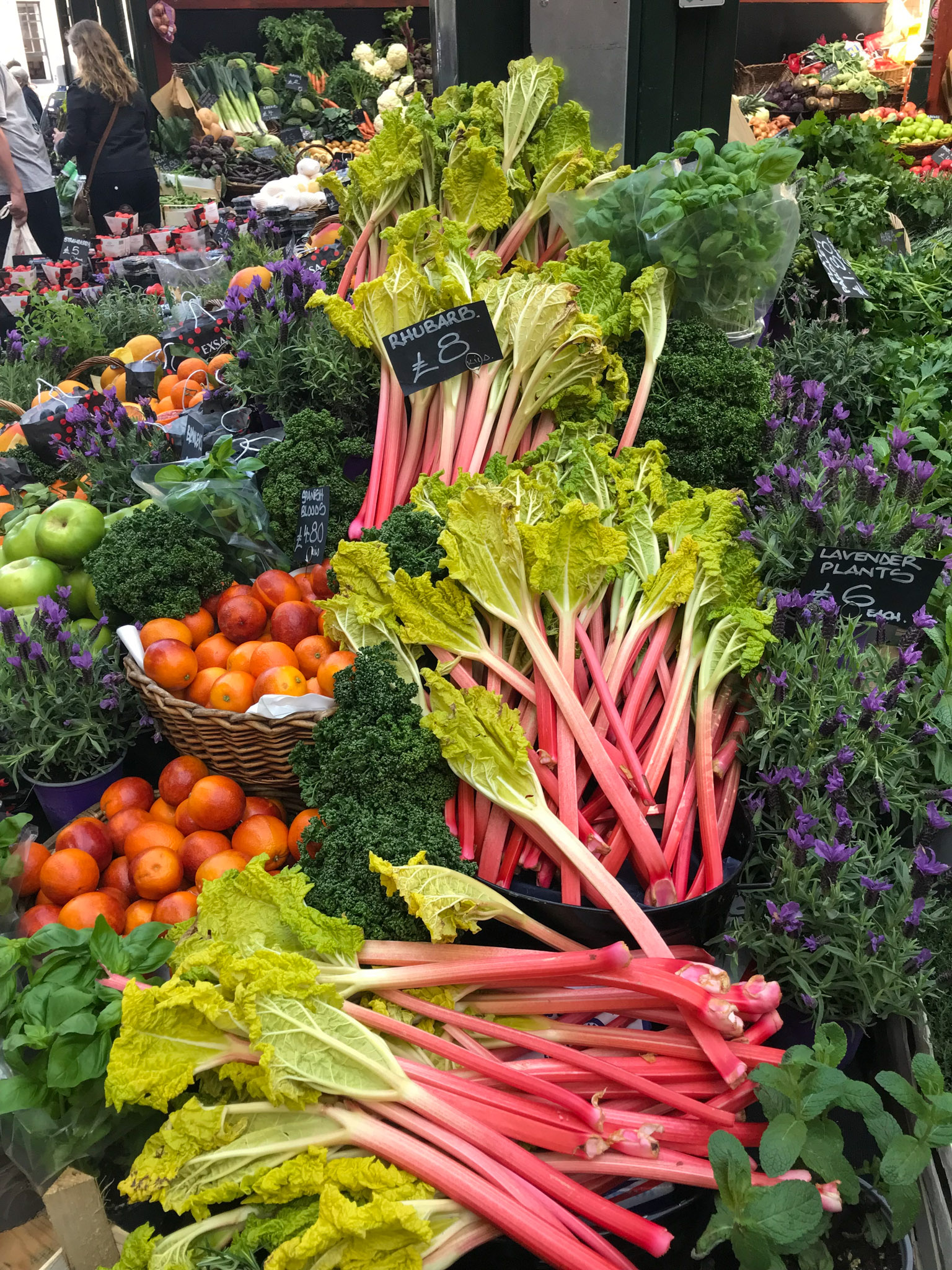 Borough Market - prodejci zeleniny - Londýn