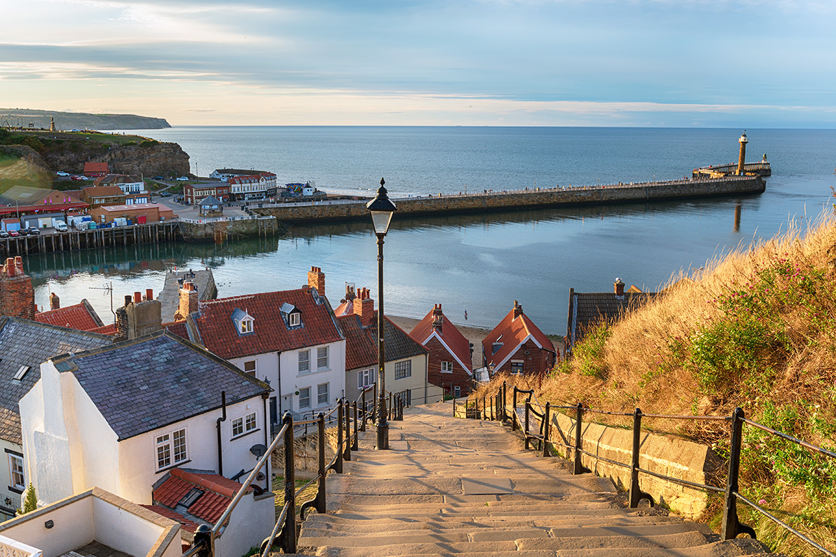 Město Whitby v Anglii