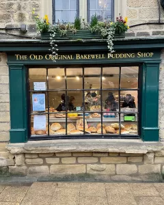 Tradiční anglická pekárna ve městě Bakewell