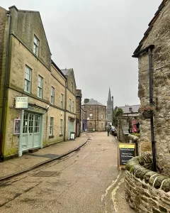 Uličky města Bakewell v národním parku Peak District