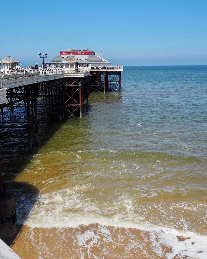 Cromer Pier ve východní Anglii
