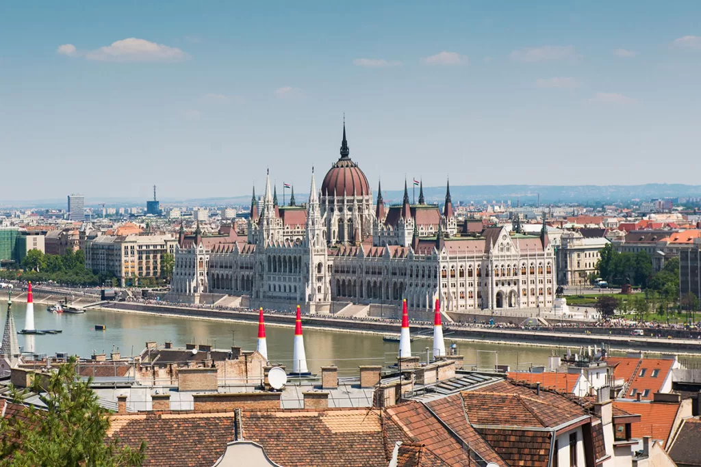 Budova Maďarského parlamentu v Budapešti