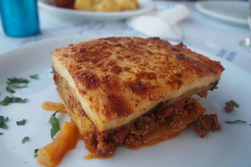 Co ochutnat na Santorini - moussaka